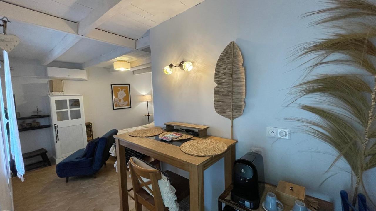 Jolie Annexe Du Mas Dans Le Coeur De La Garrigue Nimoise Villa Nîmes Buitenkant foto