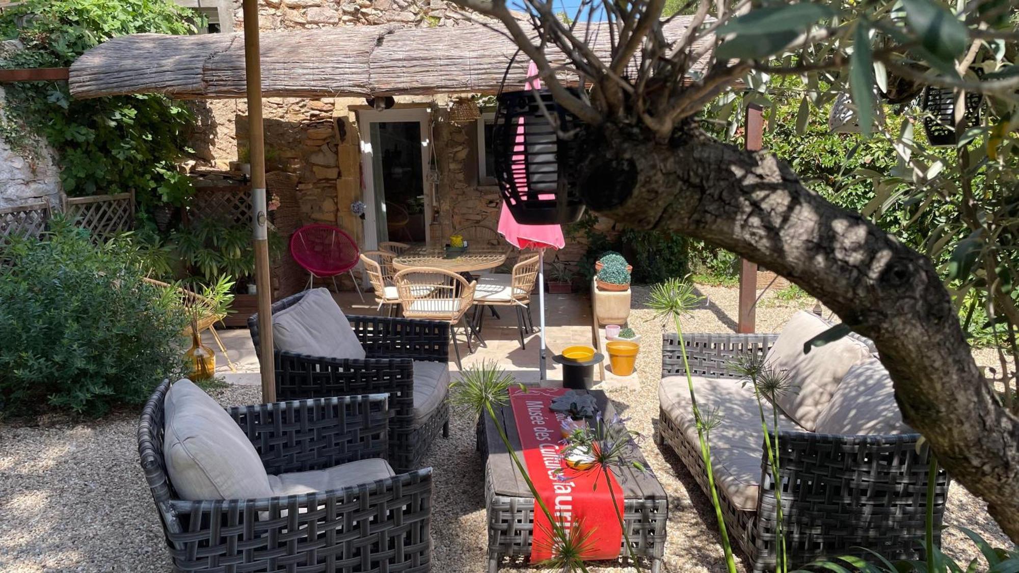 Jolie Annexe Du Mas Dans Le Coeur De La Garrigue Nimoise Villa Nîmes Buitenkant foto