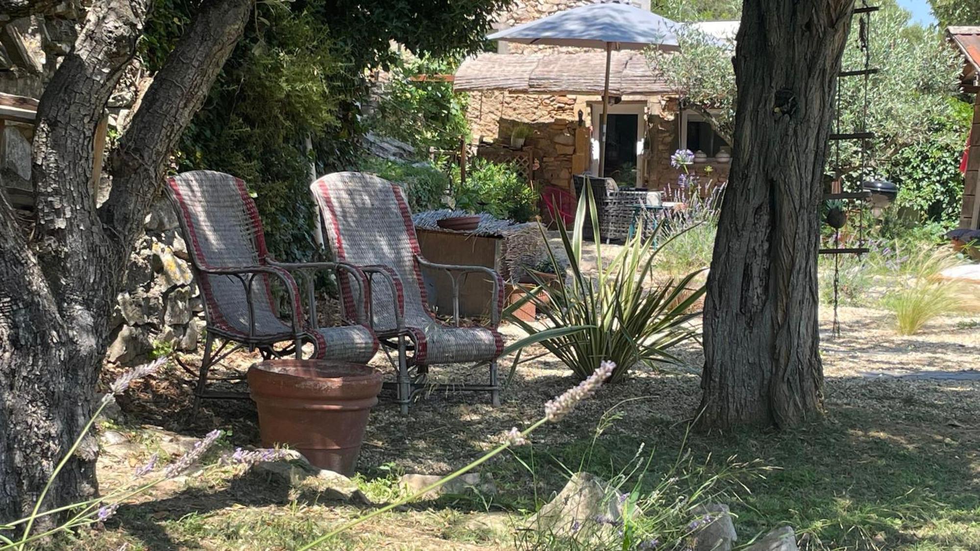 Jolie Annexe Du Mas Dans Le Coeur De La Garrigue Nimoise Villa Nîmes Buitenkant foto